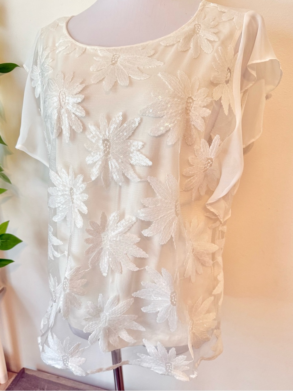 Vince Camuto White Sequin Floral Blouse